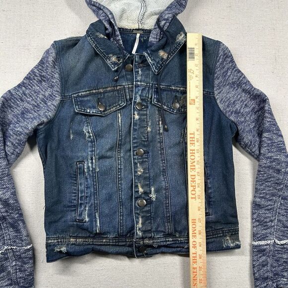 Free People Denim Jacket Womens M‎ Hoodie Knit Sleeves Distressed Trucker - Picture 6 of 8